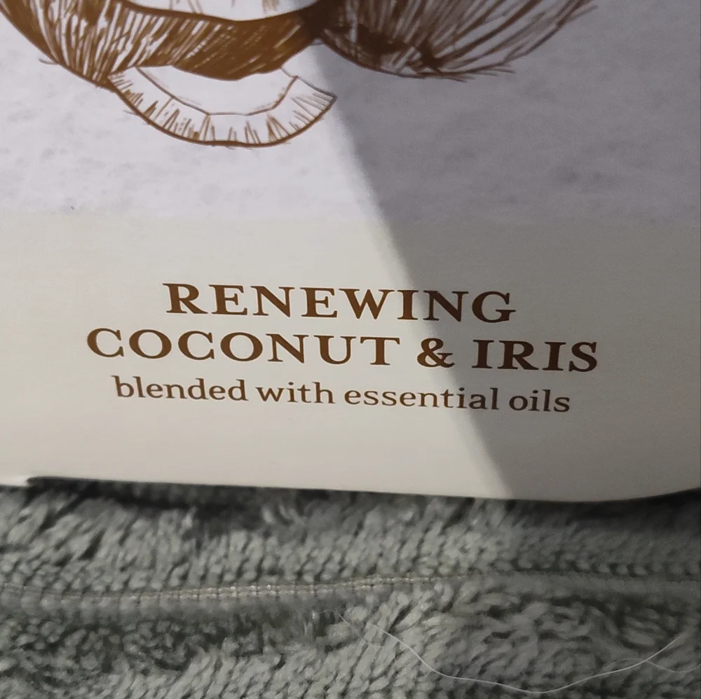 NWT! Yankee Candle Serene Air (Diffuser)